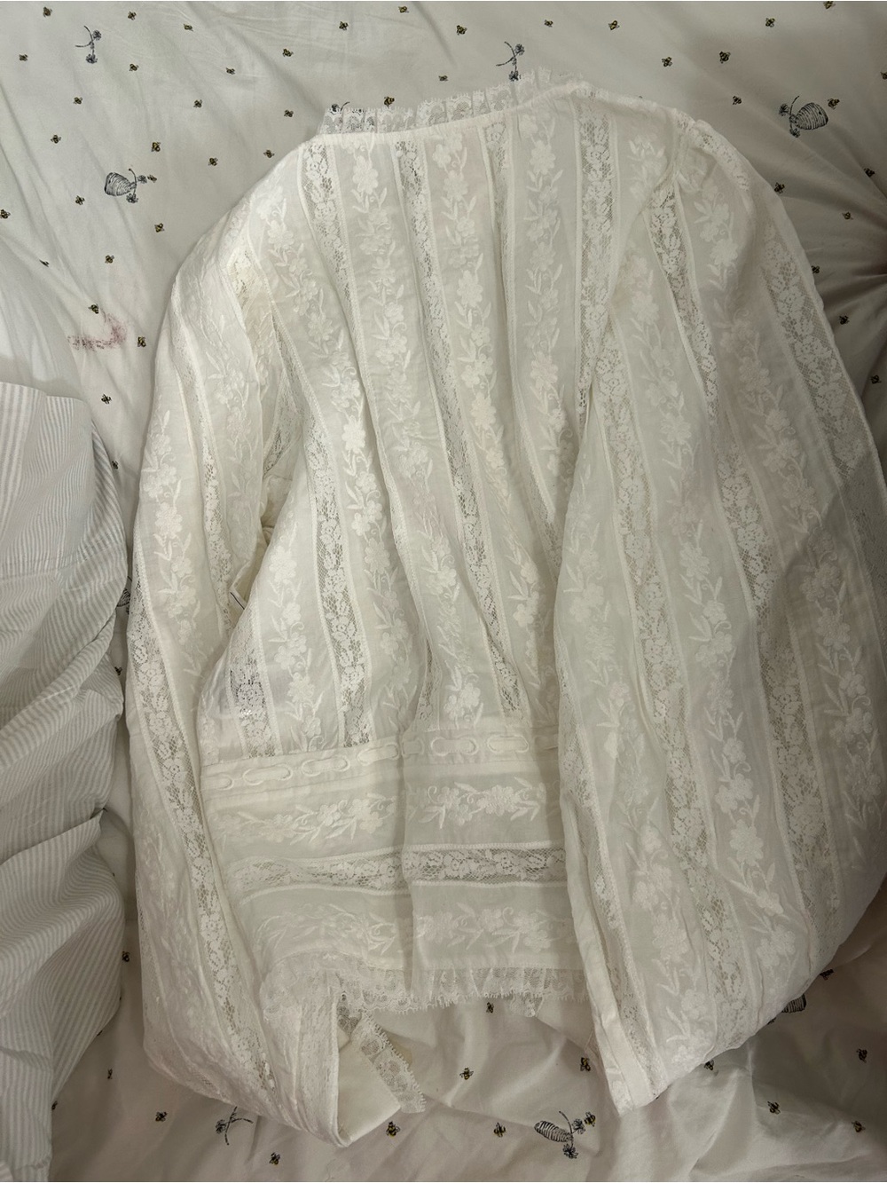 NEW SEZANE BLOUSE 🌻 - Picture 2 of 12